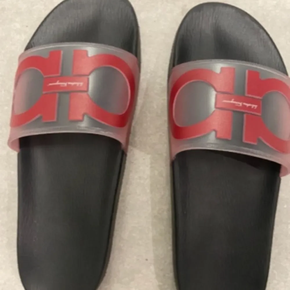 Mens groove 6 gancini translucent slide sandals Salvatore ferragamo